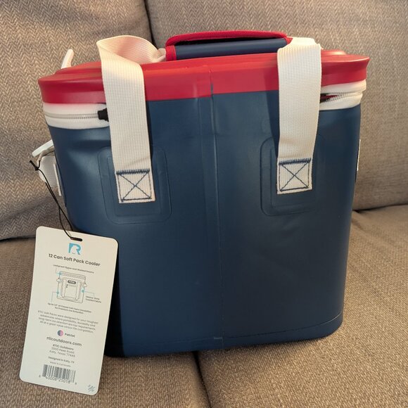 RTIC cooler - Picture 2 of 6